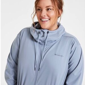 new Columbia  Women's Rose Winds™ Softshell Hooded Jacket medium